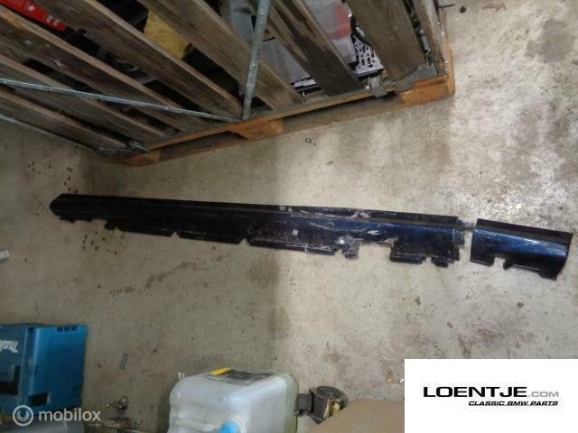 Sideskirt BMW e30 rechts 325i 320i 318i 316i, Gebruikt, Ophalen of Verzenden, BMW, BMW