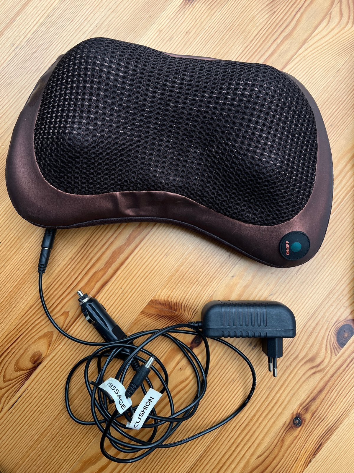 Massagekussen met warmtefunctie en autoadapter, Ophalen of Verzenden, Gebruikt, Massagestoel of Kussen