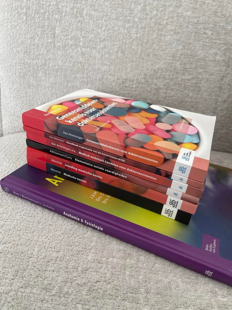 Medische boeken, Ophalen, Gamma, Zo goed als nieuw, MBO