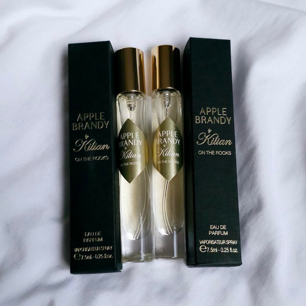 LAATSTE €20‼️ Kilian Paris Apple Brandy 7,5 ml niche parfum, Sieraden, Tassen en Uiterlijk, Uiterlijk | Parfum, Ophalen of Verzenden