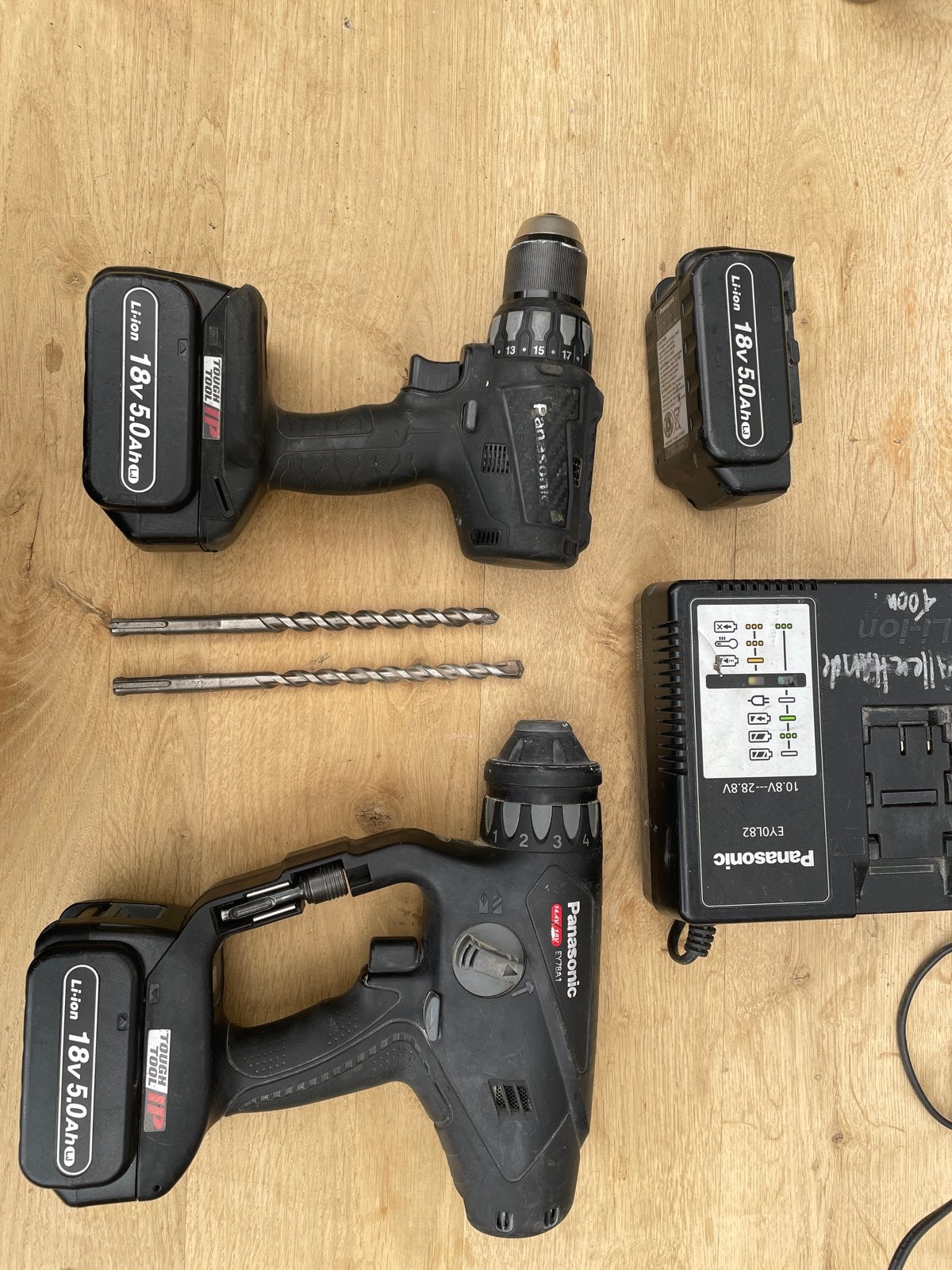 Panasonic Boorhamer en Boormachine Set met Accu's en Lader, Boormachine, Ophalen of Verzenden, Klopboormechanisme, Gebruikt