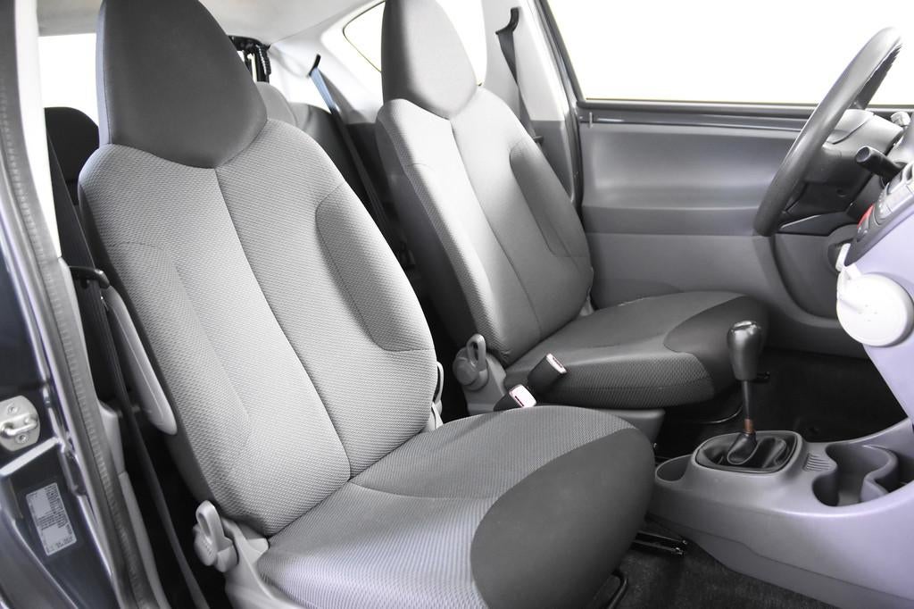 Toyota Aygo 1.0-12V + *Airco*APK 04-2027*MEENEEMPRIJS*, Auto's, Toyota, Voorwielaandrijving, Stof, Gebruikt, 4 stoelen