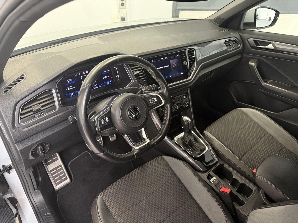 Volkswagen T-Roc 1.5 TSI 3x R-Line | PANO | CAMERA | CARPLAY, Auto's, 4 cilinders, Wit, Origineel Nederlands, Bedrijf