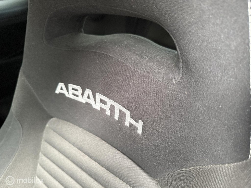 Abarth 595C Fiat Abarth 500 C Competizione 595C|Abarth body, Auto's, Abarth, Voorwielaandrijving, Gebruikt, Zwart, 179 pk