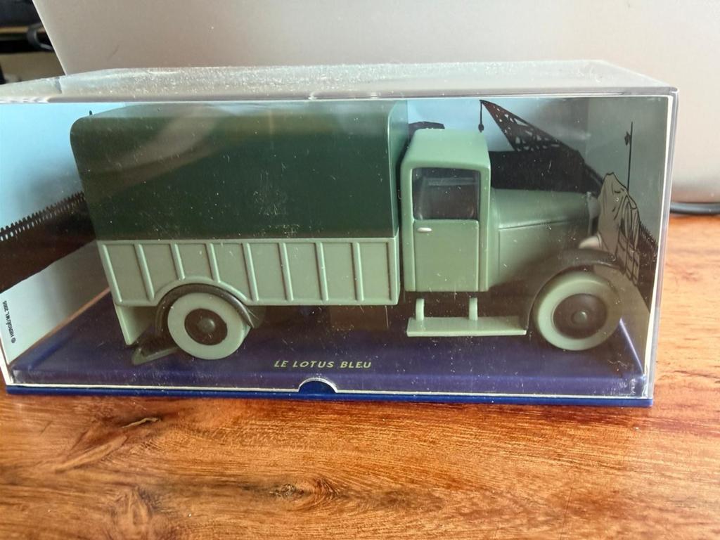 Kuifje 'De Blauwe Lotus' modelauto - Legertruck, Ophalen of Verzenden