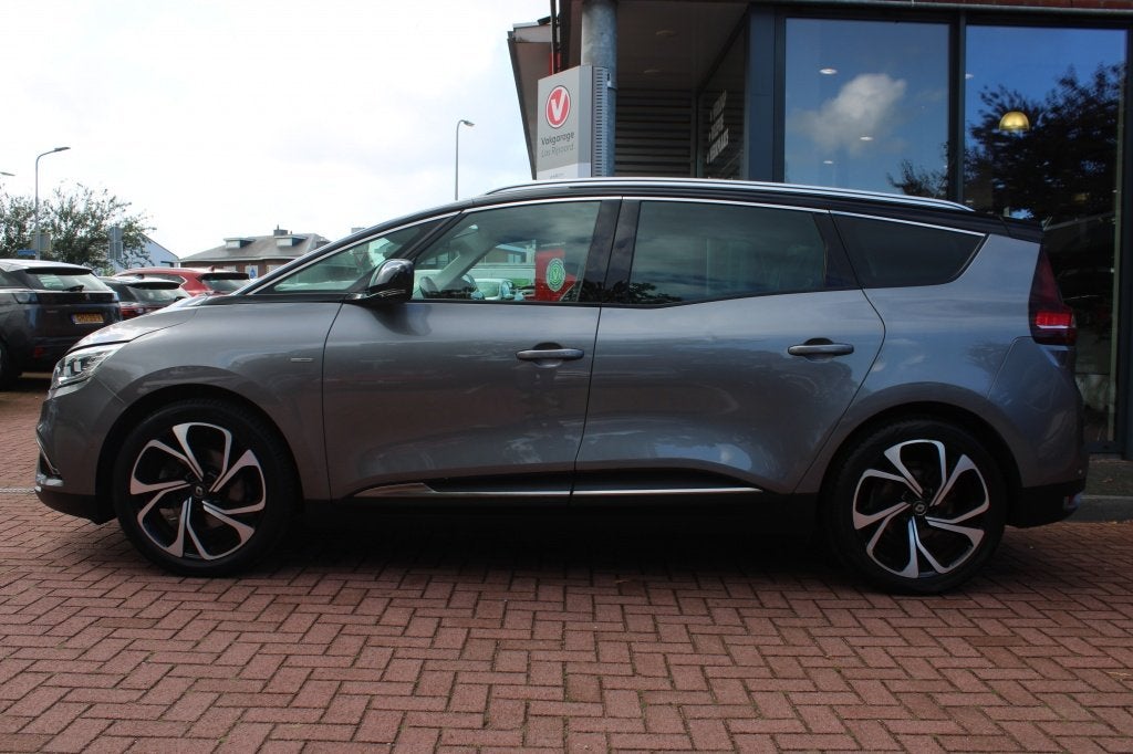 Renault Mégane grand scenic 1.2 TCE 7p *Bose* | Trekhaak |, Auto's, Gebruikt, 4 cilinders, 1850 kg, 7 stoelen