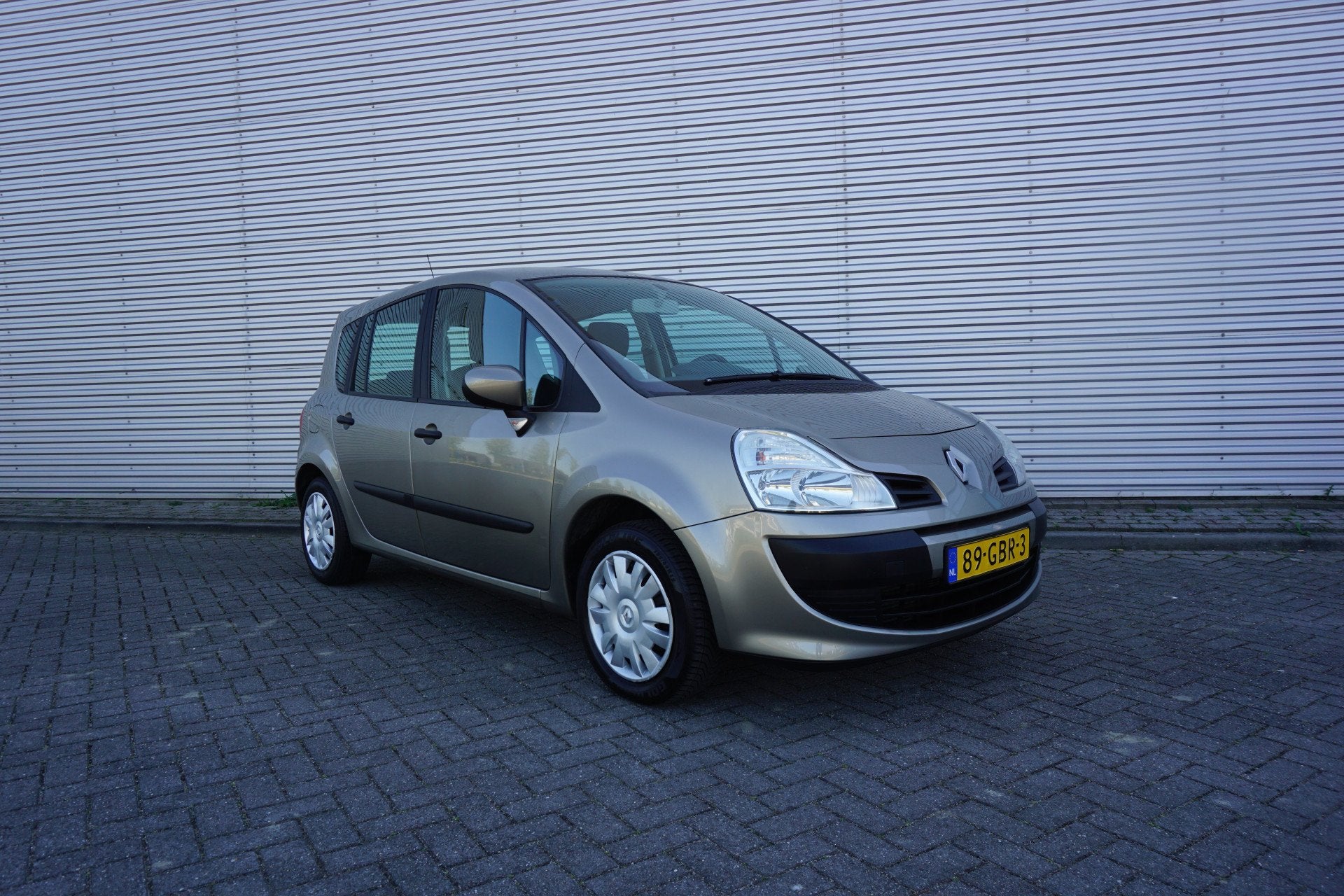 Renault Grand Modus 1.2 TCE Expression Airco / Cruise / Elek, Voorwielaandrijving, Gebruikt, 4 cilinders, Beige