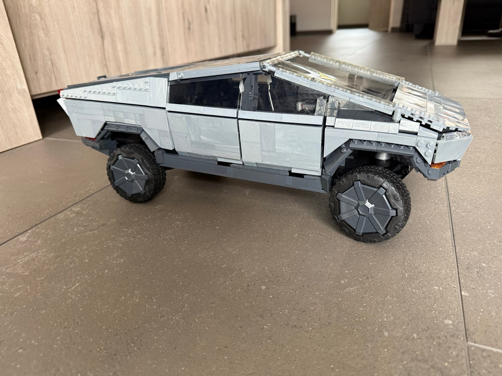Lego imitatie Tesla Cybertruck, Ophalen, Zo goed als nieuw, Overige merken