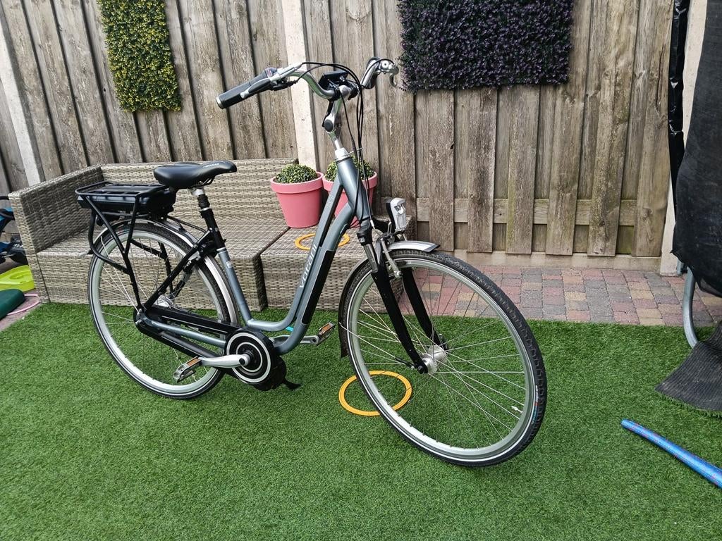 Electrische fiets middenmotor, Fietsen en Brommers, Ophalen of Verzenden, Zo goed als nieuw, Overige merken