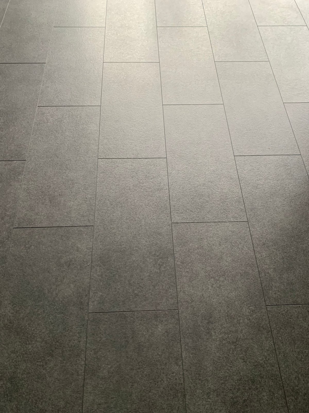 Te koop antraciet lamiaat, Ophalen
