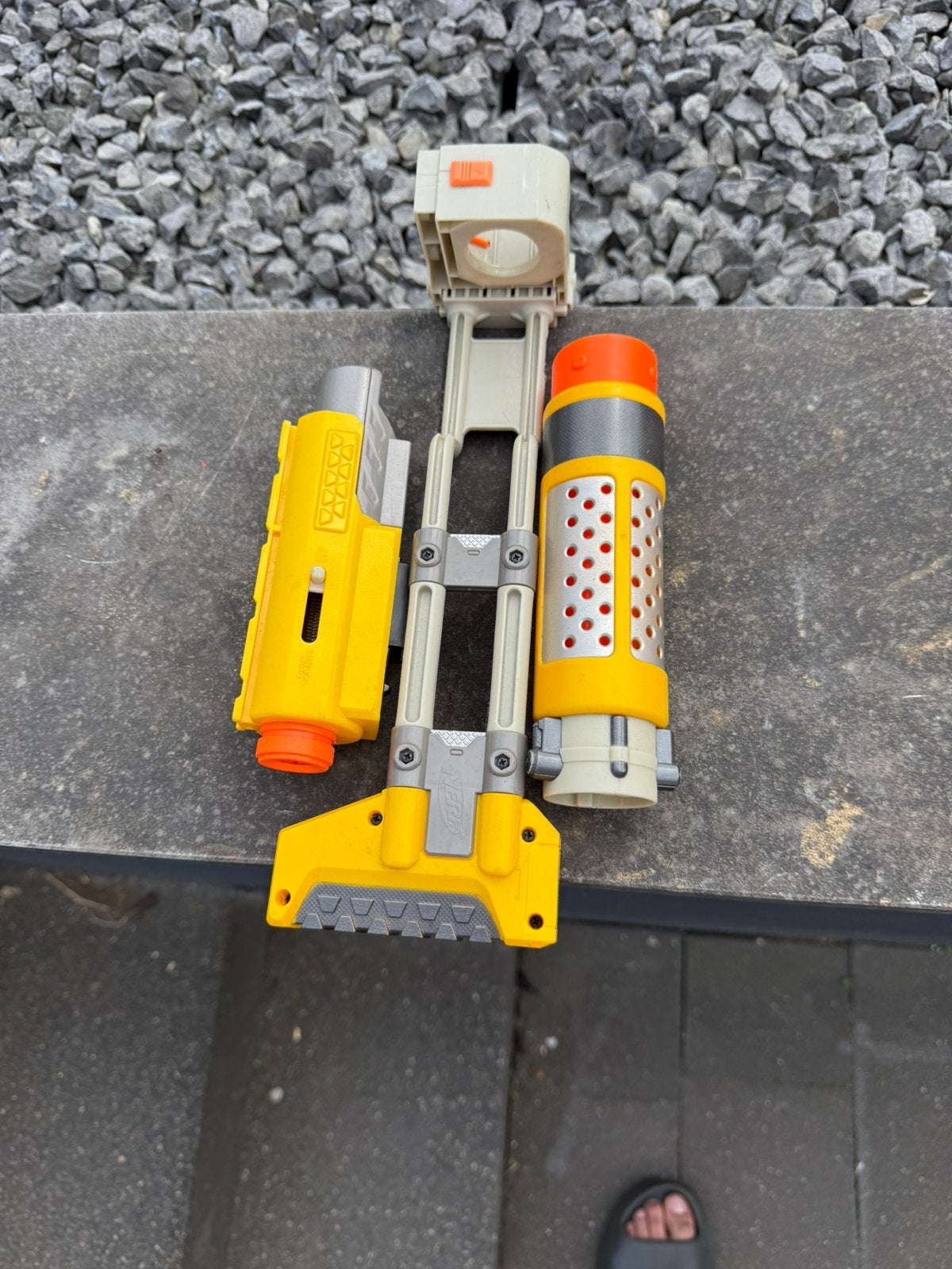 Nerf, demper, laser en verlengstuk, Ophalen of Verzenden, Zo goed als nieuw