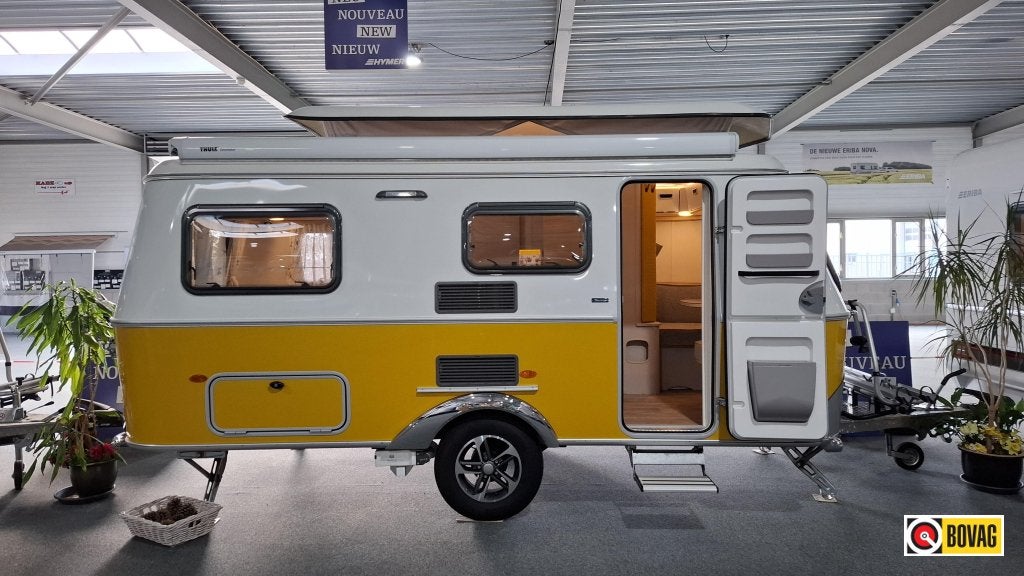 Eriba Touring 542 Nugget Gold, Overige typen, 4 tot 5 meter, Eriba, Bedrijf