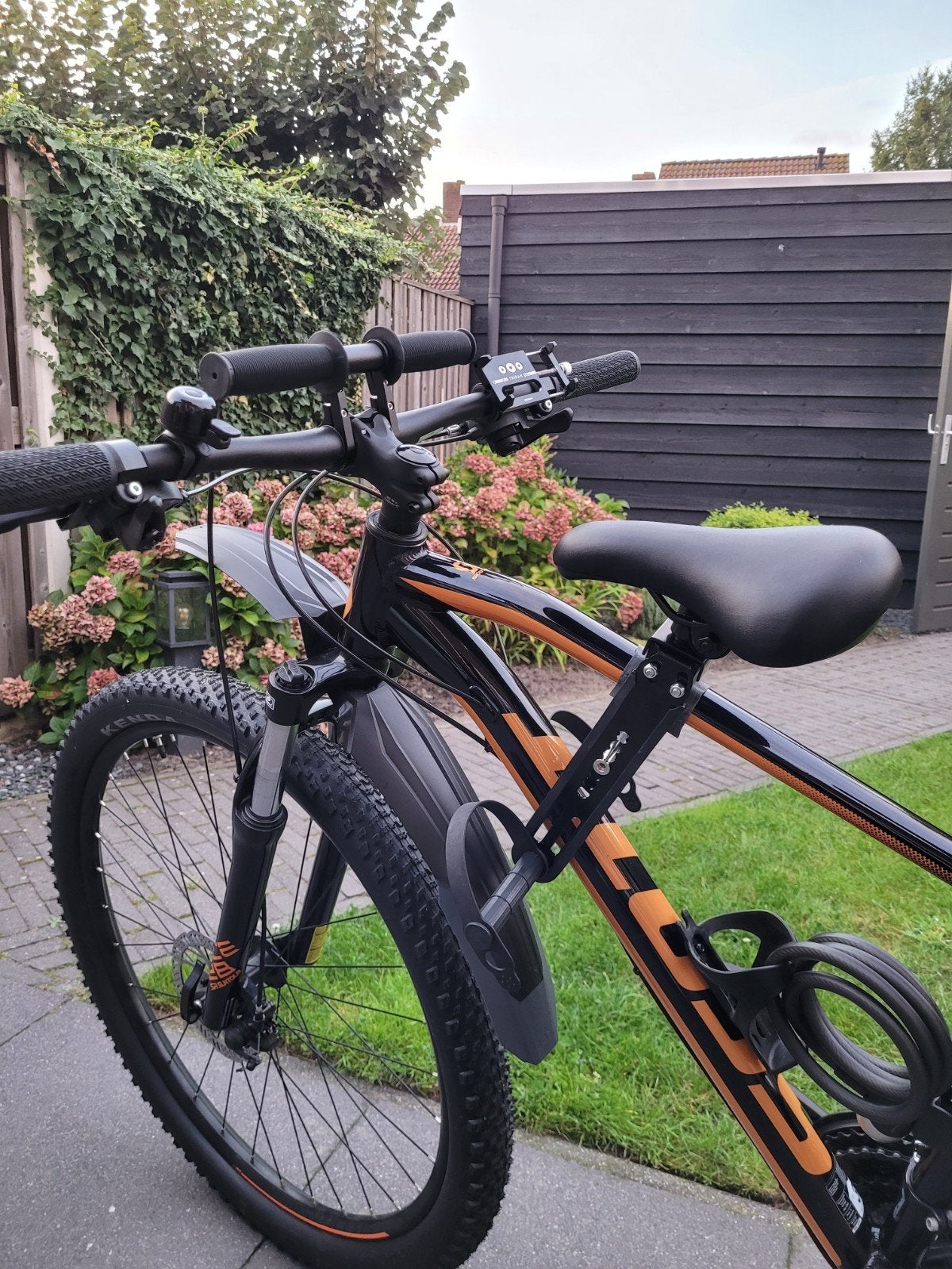 Voorzitje voor mountainbike/sportieve fiets - Peuter/Kleuter, Ophalen, 0 t/m 18 kg, Voorzitje, Gebruikt