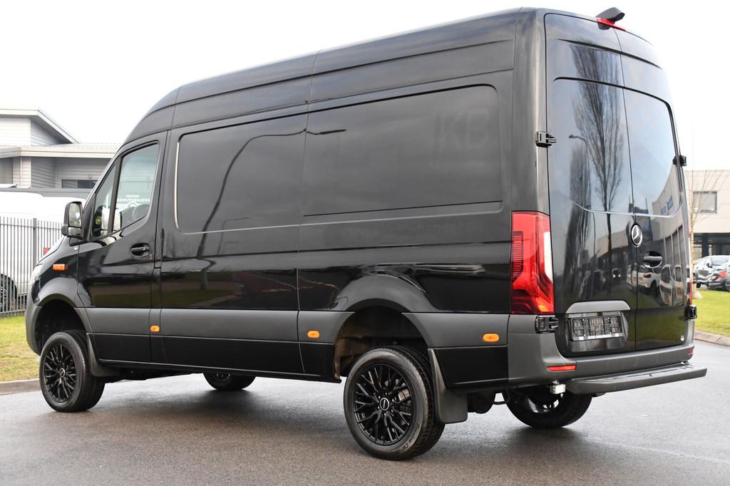 Mercedes-Benz Sprinter 319 1.9 CDI L2H2 4x4 Black Edition Ca, Auto's, Automaat, Gebruikt, Zwart, Bedrijf