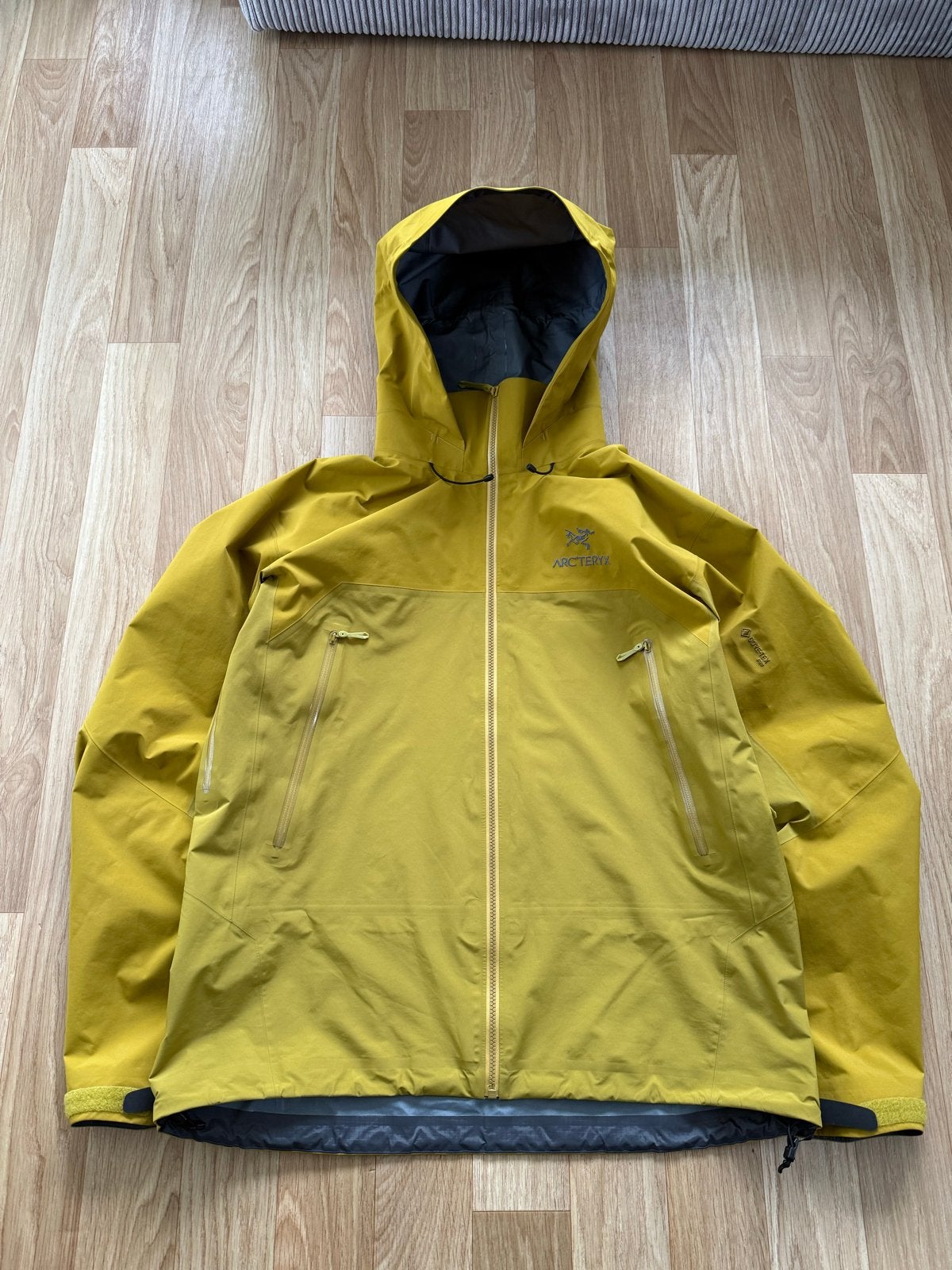 Arc'teryx Beta AR Gore-Tex Pro Heren Jas XL Geel