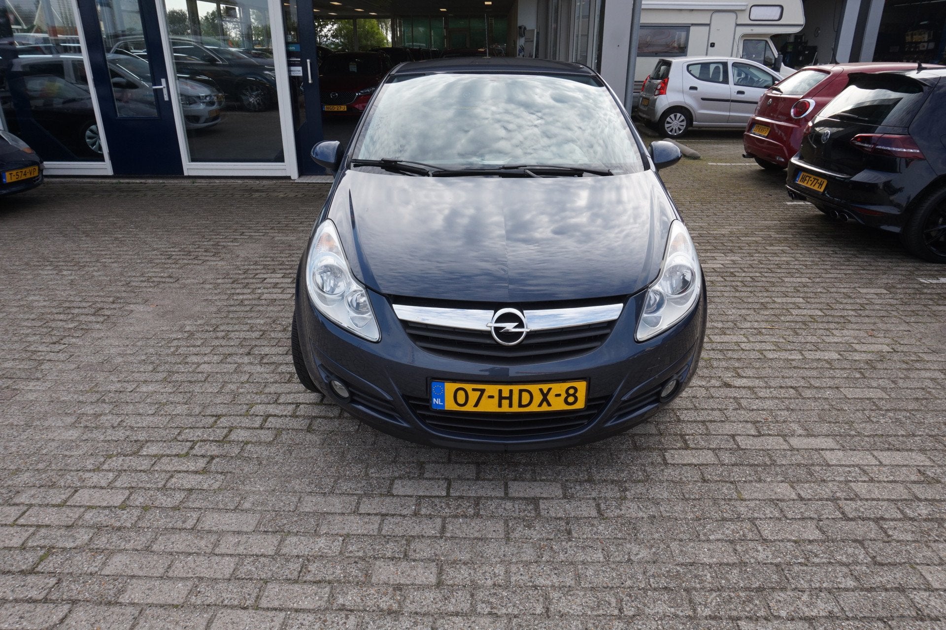 Opel Corsa 1.4-16V Enjoy , Airco Incl nw apk/beurt & 3 mnd 1, Stof, Gebruikt, Zwart, 4 cilinders