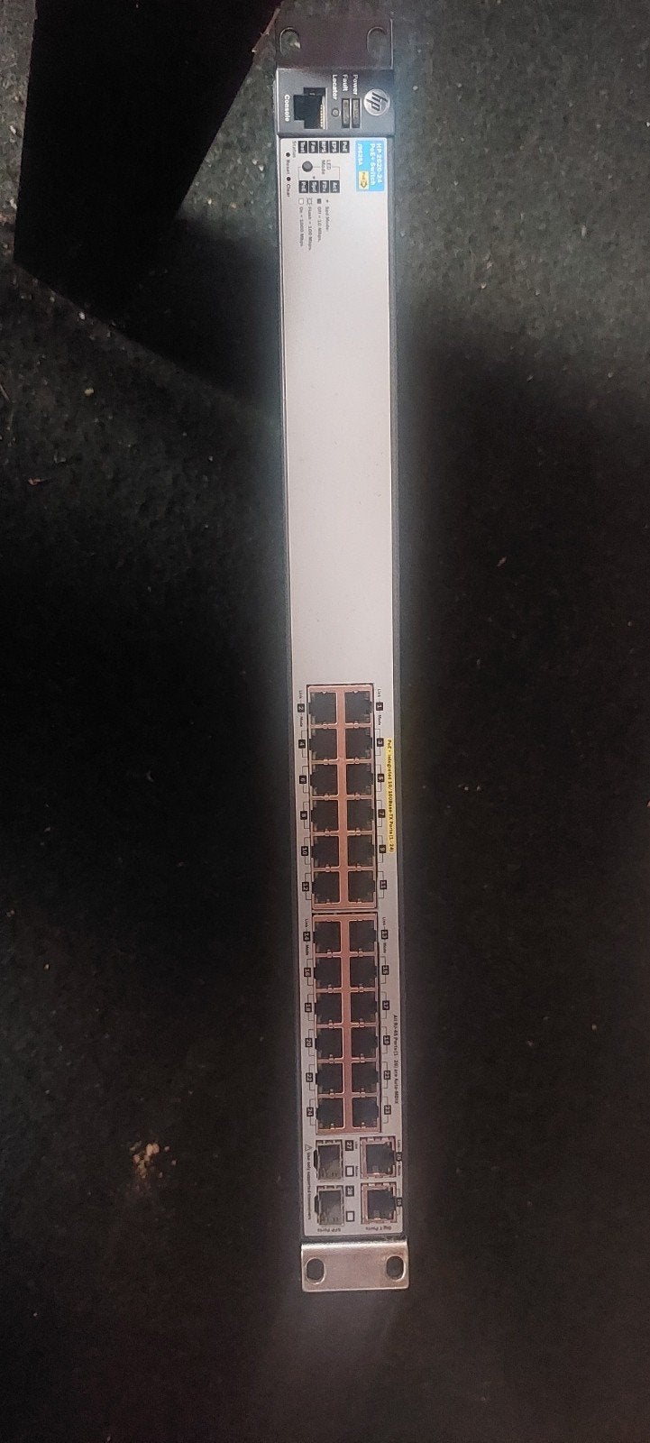 HP 19 inch PoE Switch - Ideaal voor netwerkuitbreiding, Computers en Software, Ophalen