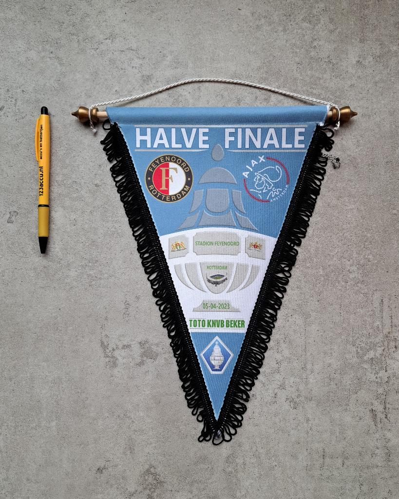 vaantje Feyenoord - Ajax, Verzamelen, Sportartikelen en Voetbal, Ophalen of Verzenden, Zo goed als nieuw, Feyenoord, Vaantje of Sjaal