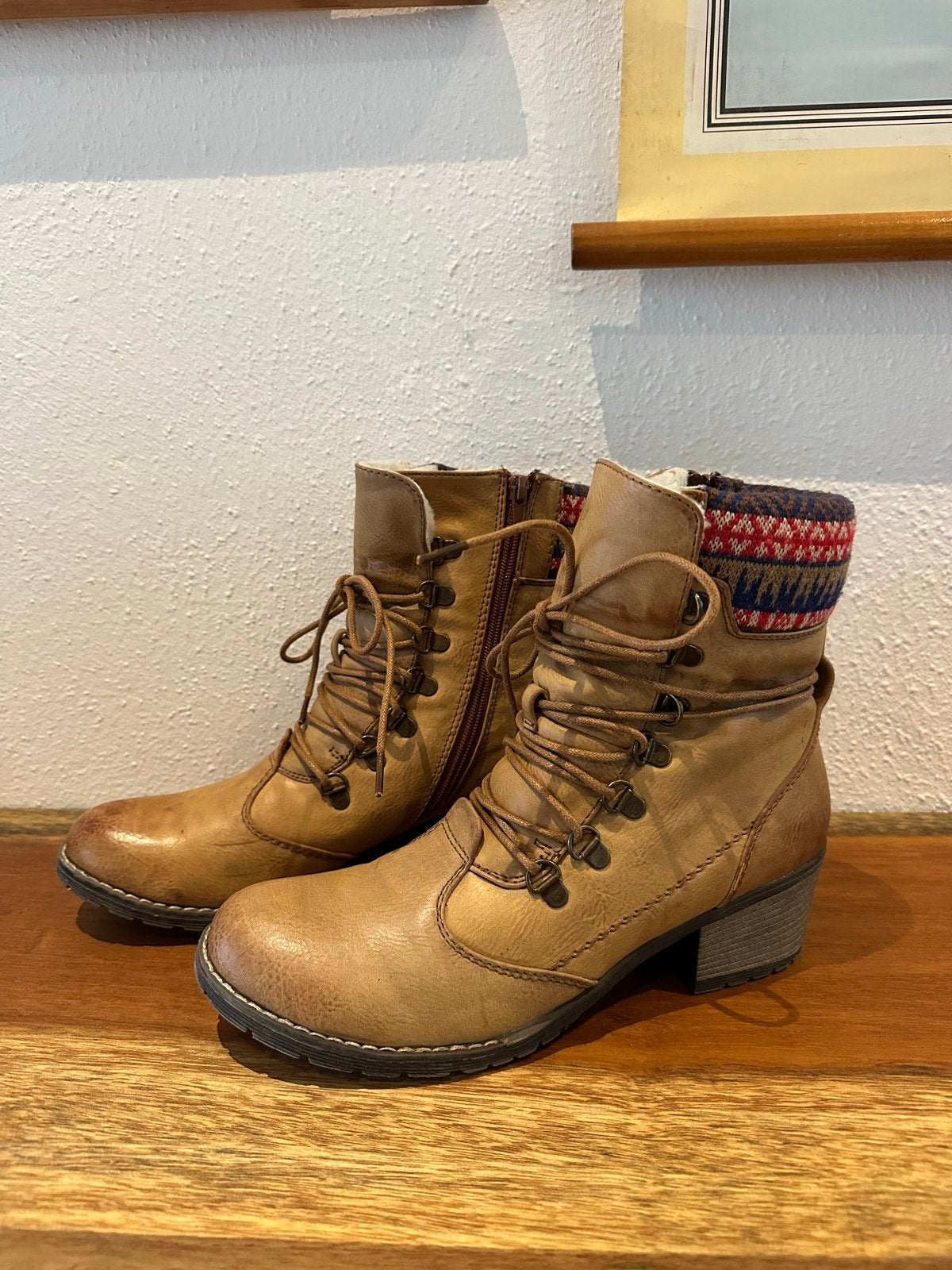 Rieker enkellaarsjes met gebreide boord - Nieuw, Kleding | Dames, Bruin, Lage of Enkellaarzen, Nieuw, Ophalen of Verzenden