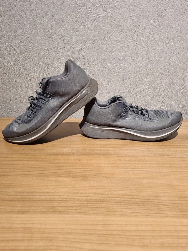 003. Nike Zoom Fly, Sport en Fitness, Loopsport en Atletiek, Verzenden, Zo goed als nieuw, Hardlopen, Hardloopschoenen