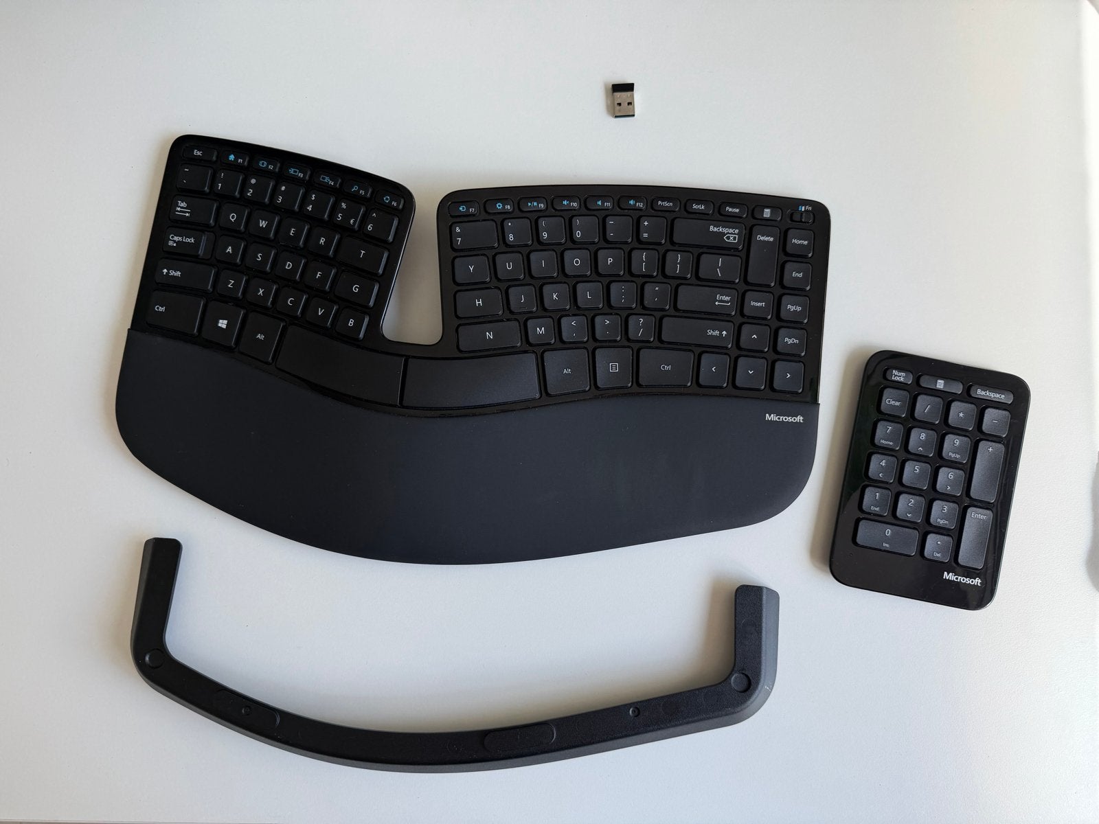Microsoft Ergonomisch Toetsenbord, Computers en Software, Toetsenborden, Ophalen, Draadloze ontvanger, Zo goed als nieuw, Draadloos