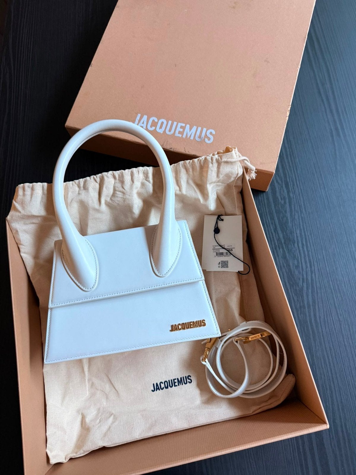 Jacquemus Le Grand Chiquito tas - Wit, Sieraden, Tassen en Uiterlijk, Tassen | Damestassen, Ophalen of Verzenden, Zo goed als nieuw