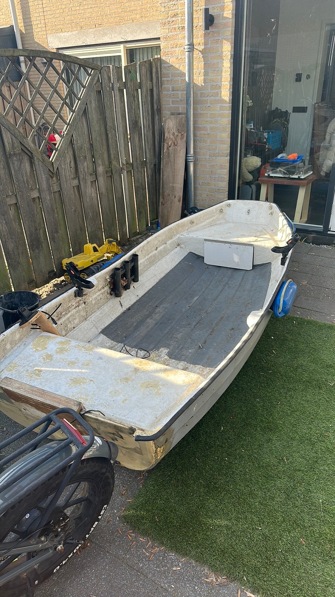 Bootje met motor, Ophalen, Gebruikt