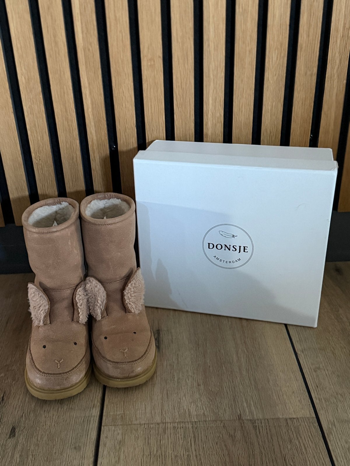 Donsje konijn wadudu winter bunny bont thermo laarsjes mt 27, Kinderen en Baby's, Kinderkleding | Schoenen en Sokken, Gebruikt