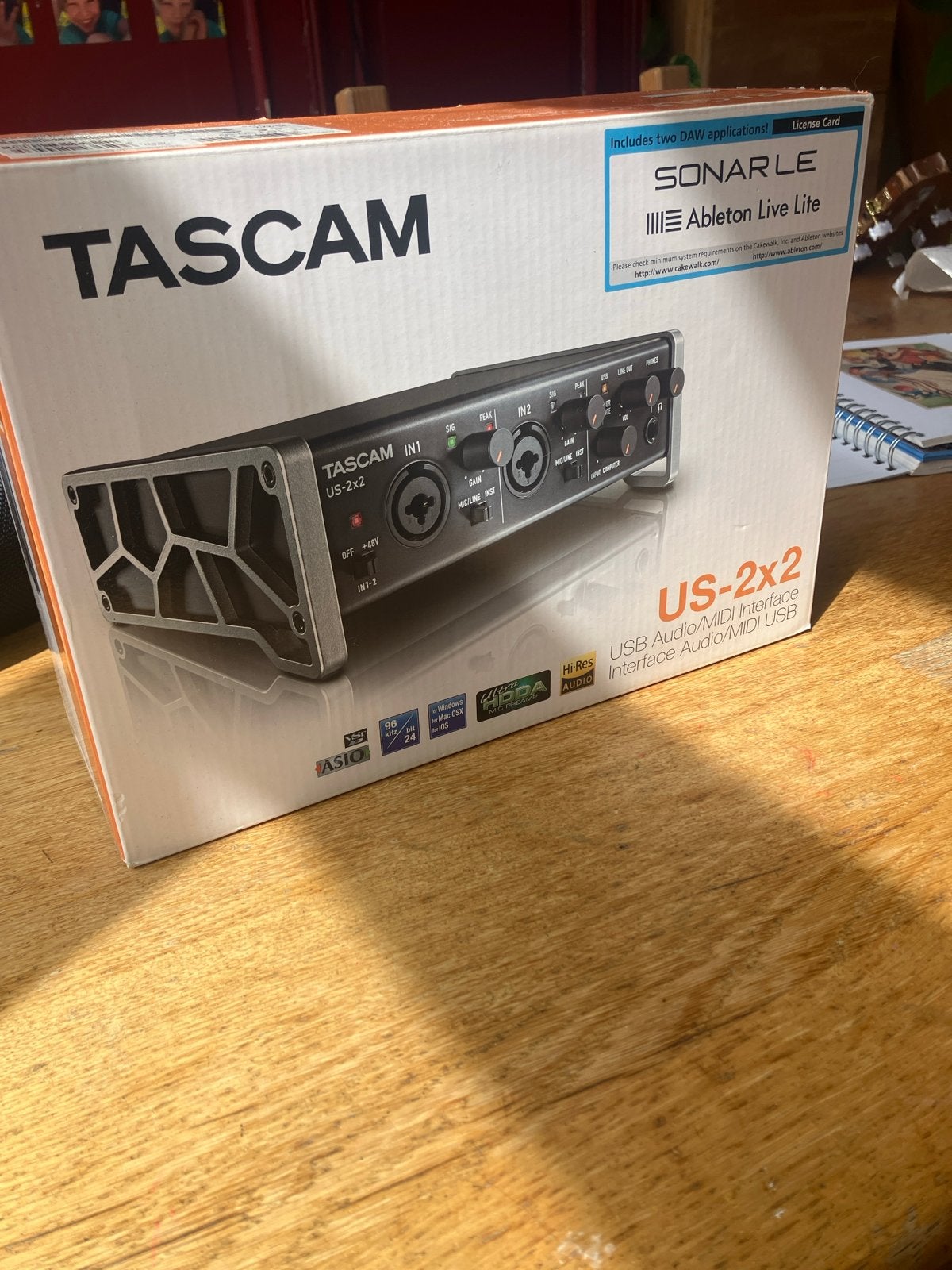 Tascam US-2x2 USB Audio/MIDI Interface - Als nieuw!, Ophalen, Zo goed als nieuw
