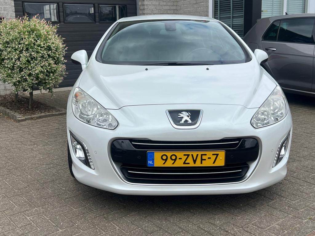 Peugeot 308 CC 1.6 THP Féline *PDC*LM Velgen*Scherm*, Voorwielaandrijving, Euro 5, 1490 kg, Gebruikt