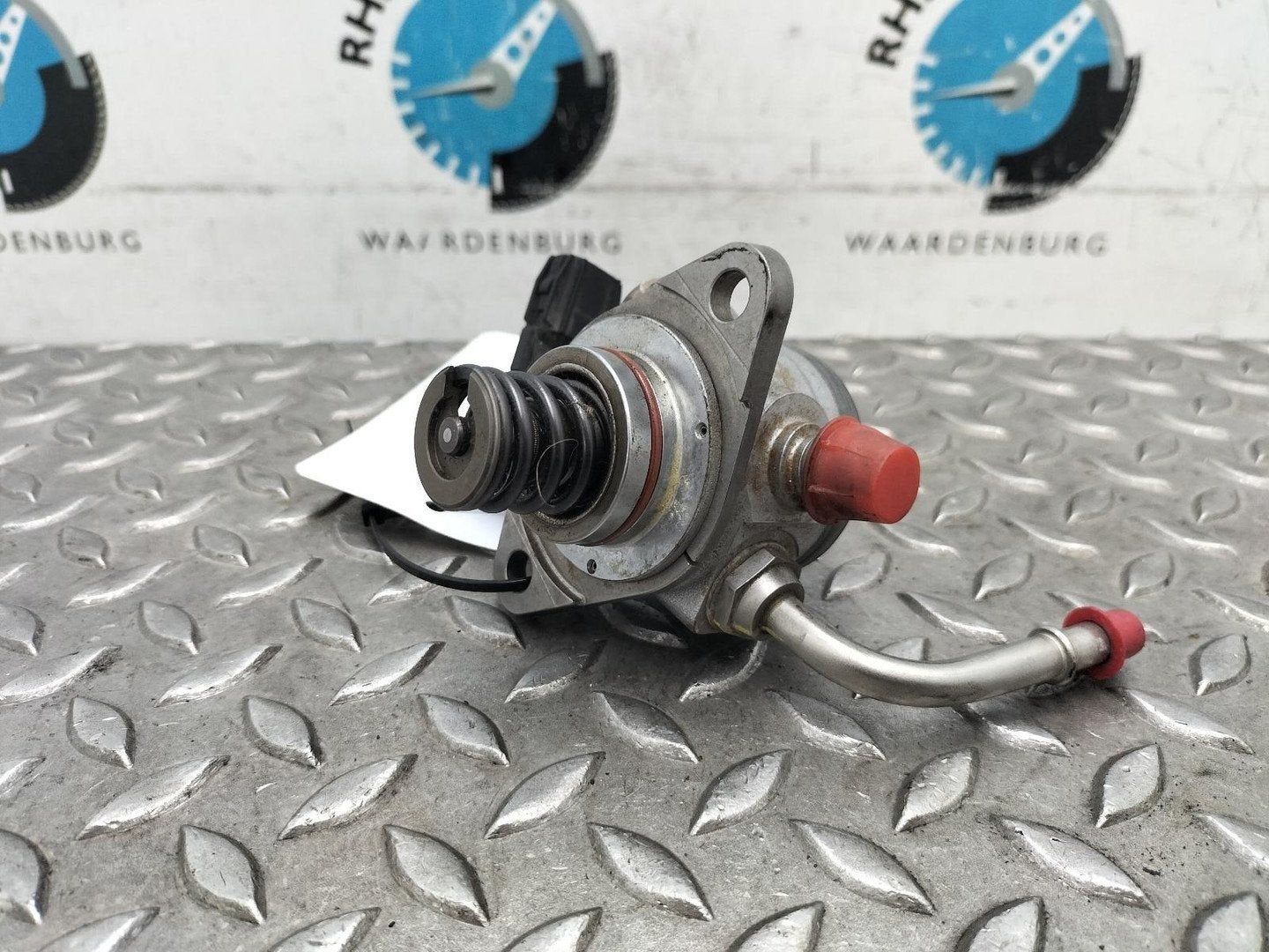 VOLVO V40 BRANDSTOF POMP VOOR DE INJECTOR 31437903 2018, Auto-onderdelen, Ophalen of Verzenden, Gebruikt, ARN erkend