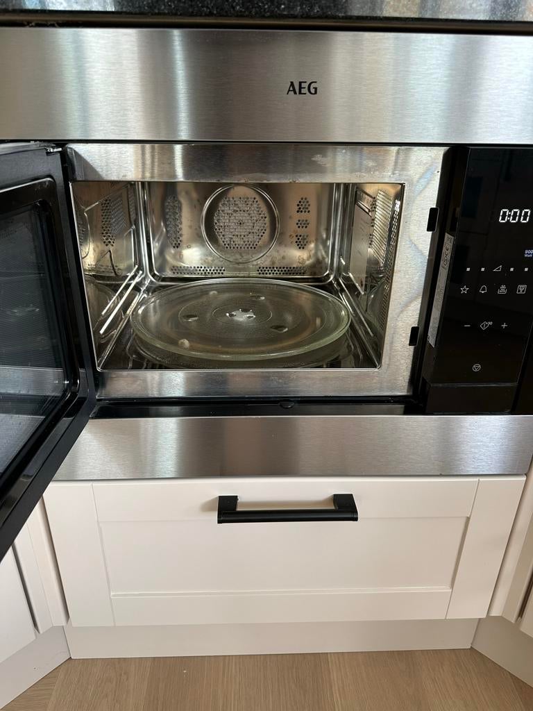 AEG Inbouw Combimagnetron, Witgoed en Apparatuur, Magnetrons, Gebruikt, Inbouw, Combimagnetron, 60 cm of meer, Hete lucht, Draaiplateau