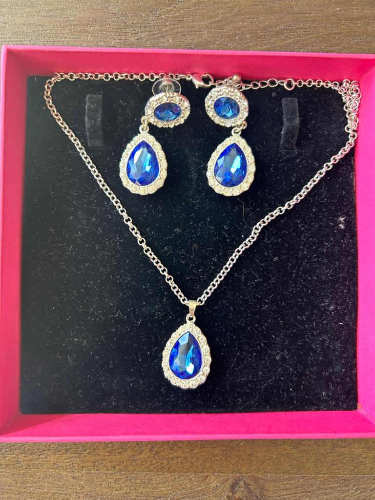 Otazu set, ketting en oorbellen, Sieraden, Tassen en Uiterlijk, Ophalen of Verzenden, Zo goed als nieuw, Overige materialen