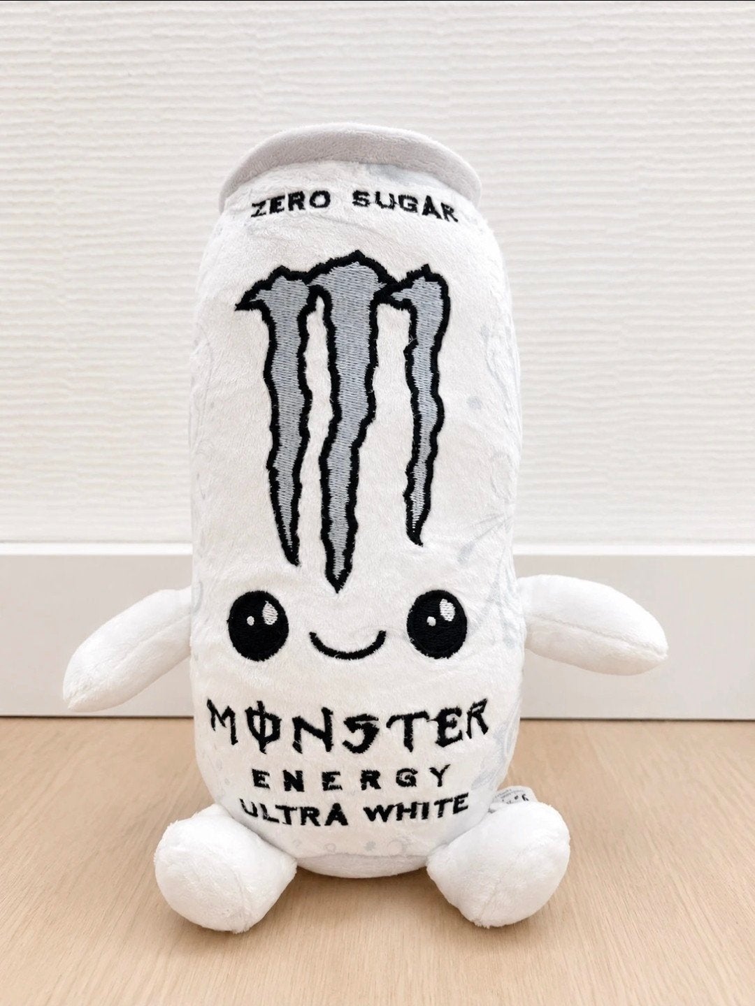 Monster Energy Ultra White knuffel Zero Sugar, Kinderen en Baby's, Verzenden