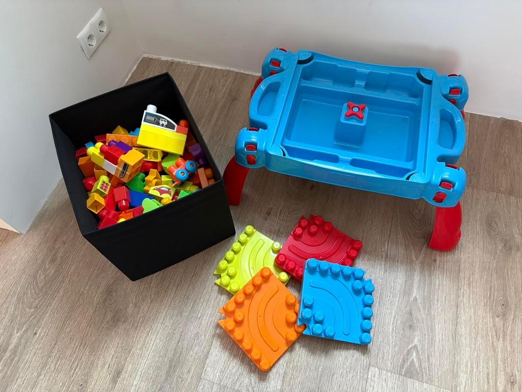 Dreumes/peuter speelgoed(megabloks,div auto’s, racebaan) set, Kinderen en Baby's, Ophalen, Zo goed als nieuw, Jongen of Meisje