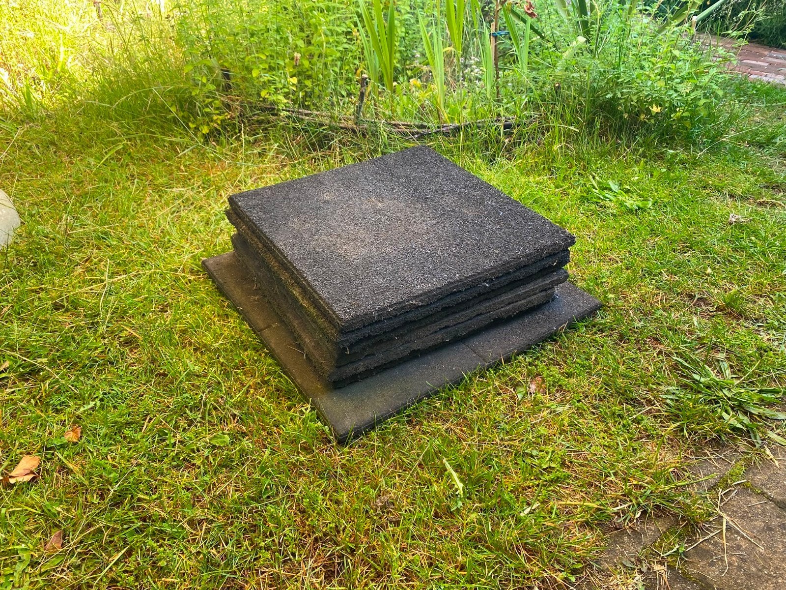 Rubberen tegels 49x49 cm en 59x59 cm (deels beschadigd), Gebruikt, 40 tot 60 cm, Overige typen, Ophalen of Verzenden