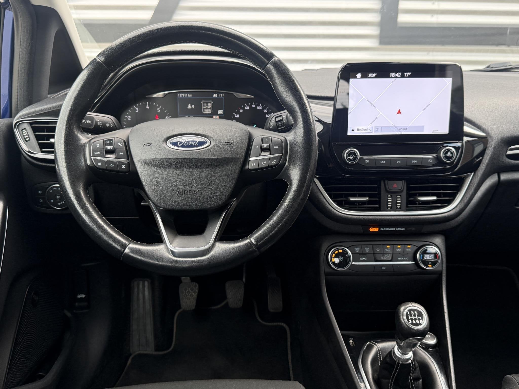 Ford Fiesta 1.0 EcoBoost Titanium Navi|Camera|Clima|Cruise|B, Auto's, Voorwielaandrijving, Euro 6, 580 kg, Blauw