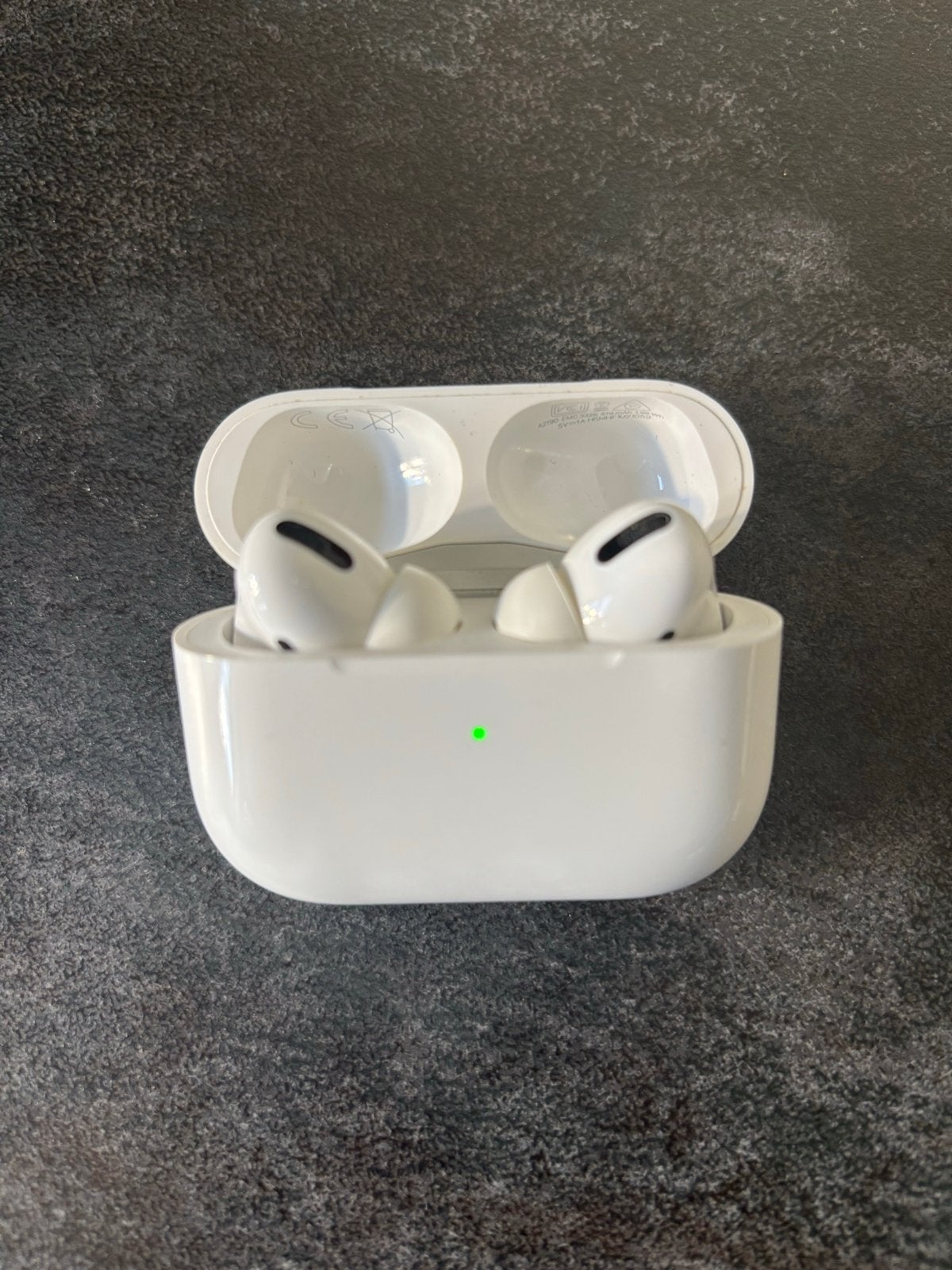 Apple AirPods Pro (Model 2084) met oplaadkabel, Audio, Tv en Foto, Koptelefoons, Ophalen, In-ear, Gebruikt, Bluetooth
