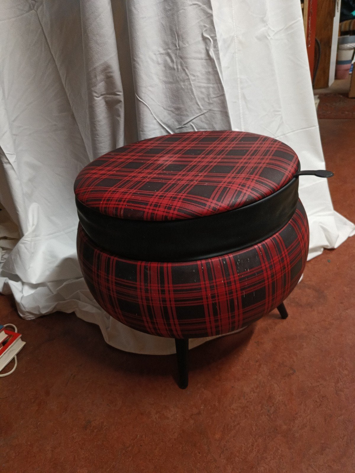 vintage retro kunststof poef, Rond, Minder dan 50 cm, Ophalen of Verzenden, Minder dan 50 cm