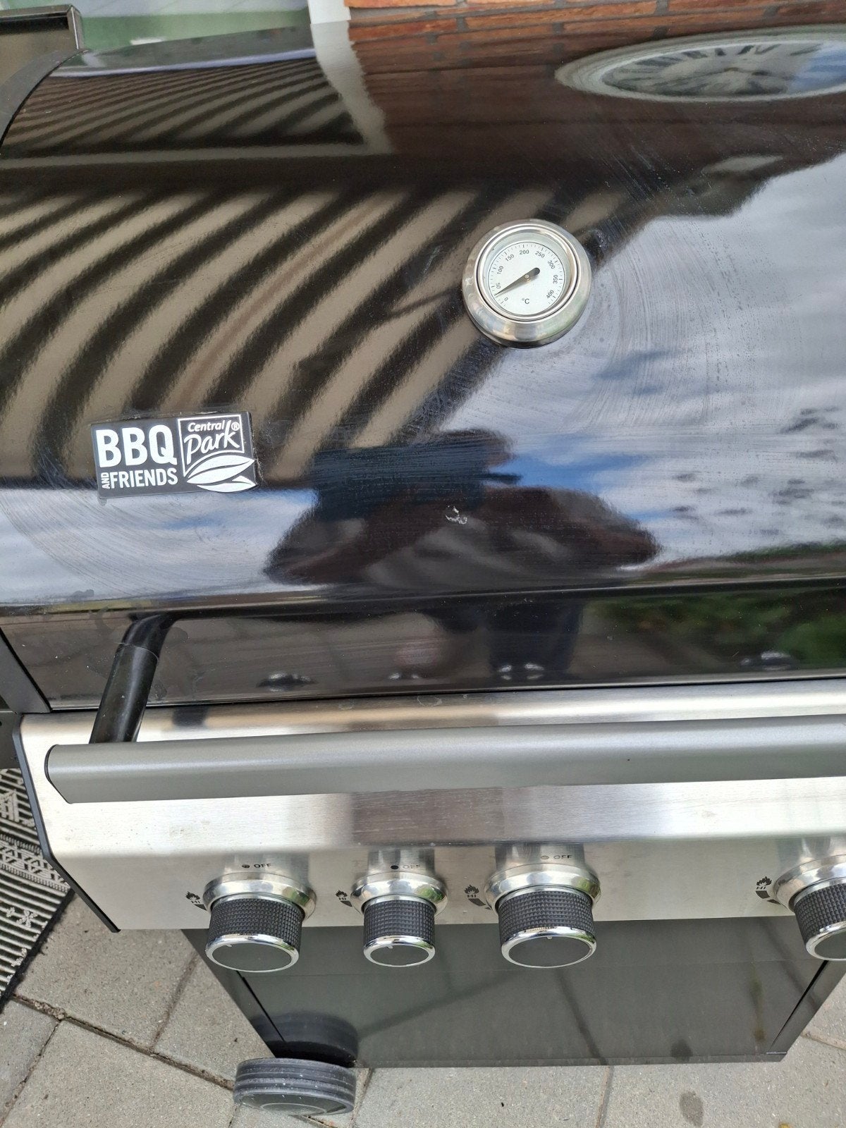 Pracht bbq ,wegens  niet ophalen  opnieuw  erop gezet ,, Ophalen of Verzenden