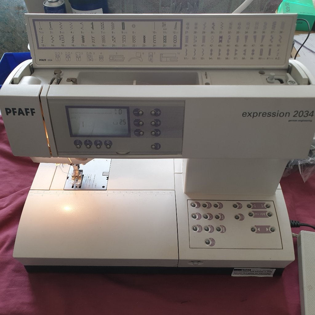 Naaimachine, Ophalen, Zo goed als nieuw, Naaimachine, Pfaff