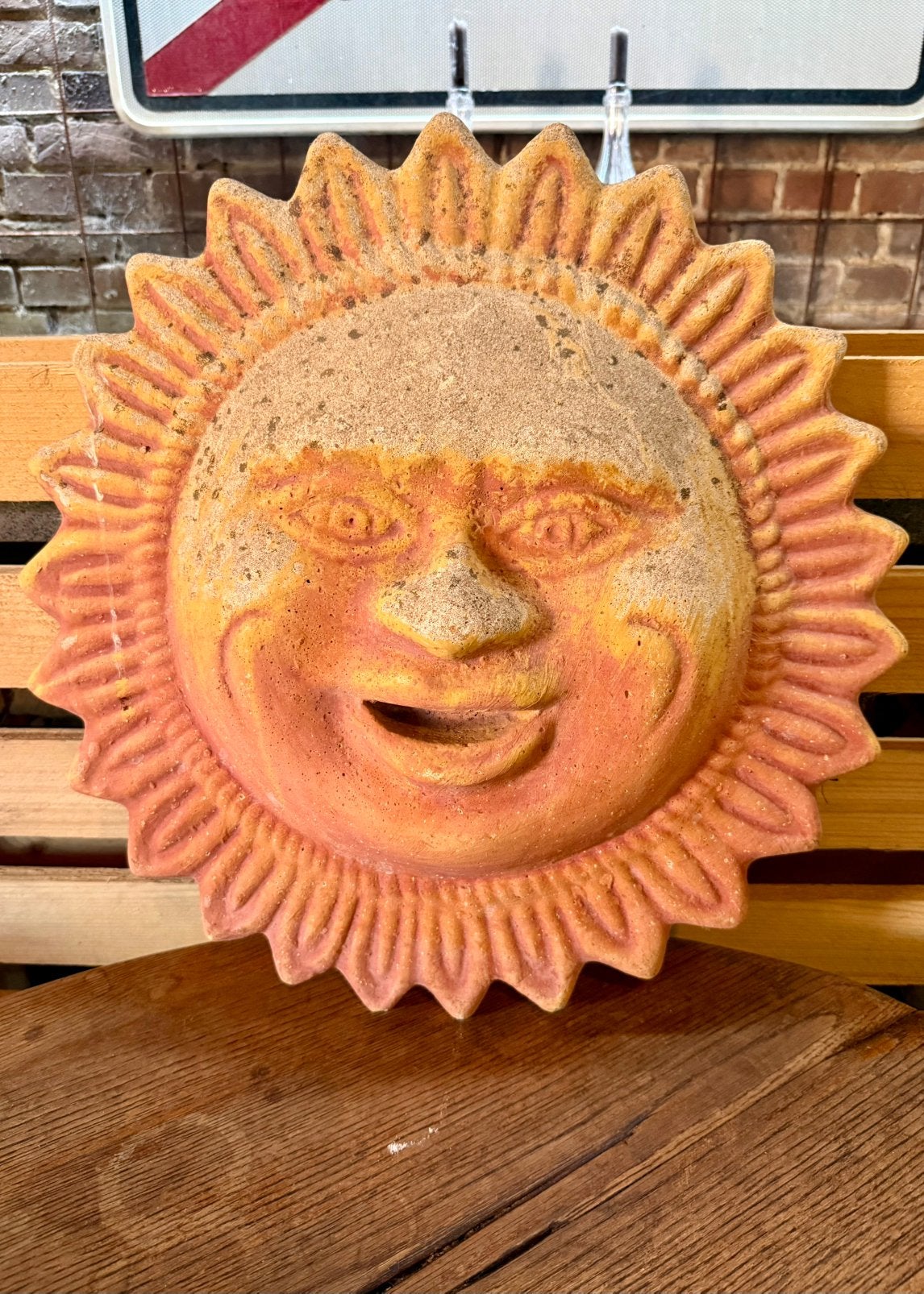 Betonnen zon decoratie voor aan de muur, Ophalen, Zo goed als nieuw