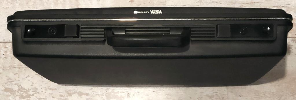DELSEY VISA  Attache koffer In prima staat Met 2 sleutel, Ophalen of Verzenden, Zo goed als nieuw