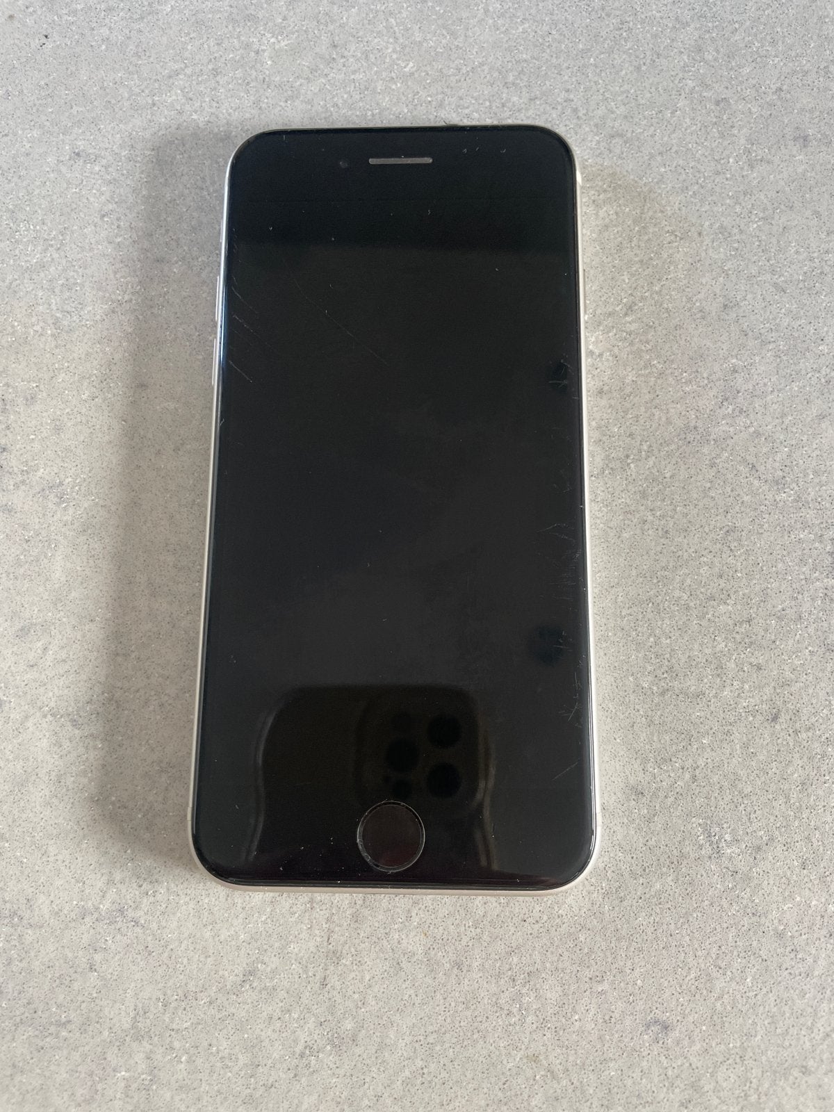 iPhone SE (2022) 64GB - Krasjes, Batterij 72%, Gebruikt, Wit, Ophalen of Verzenden, 72 %