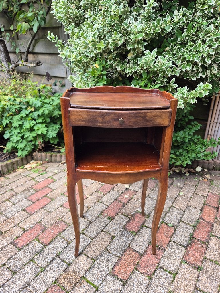 Antiek - Nachtkastje - Bijzetkastje - Hout - Louis XV-stijl., Ophalen