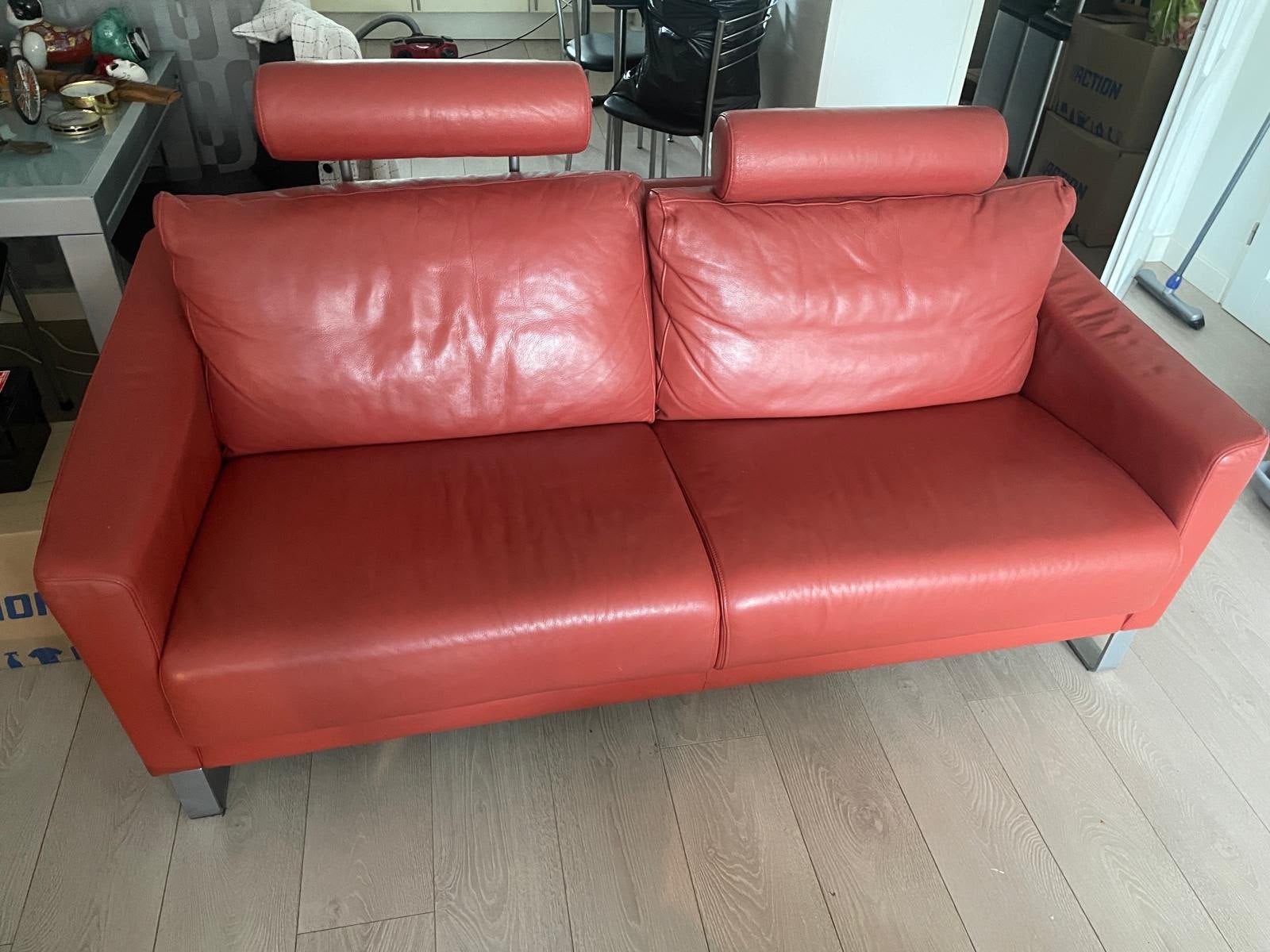 Rood leren 2,5 zits bank, Ophalen, Driepersoons, Leer, Zo goed als nieuw