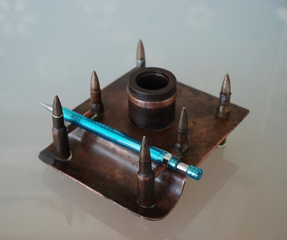 WW2 Bureau Ornament inktpot Pen Houder Duitsland Trench art, Ophalen of Verzenden