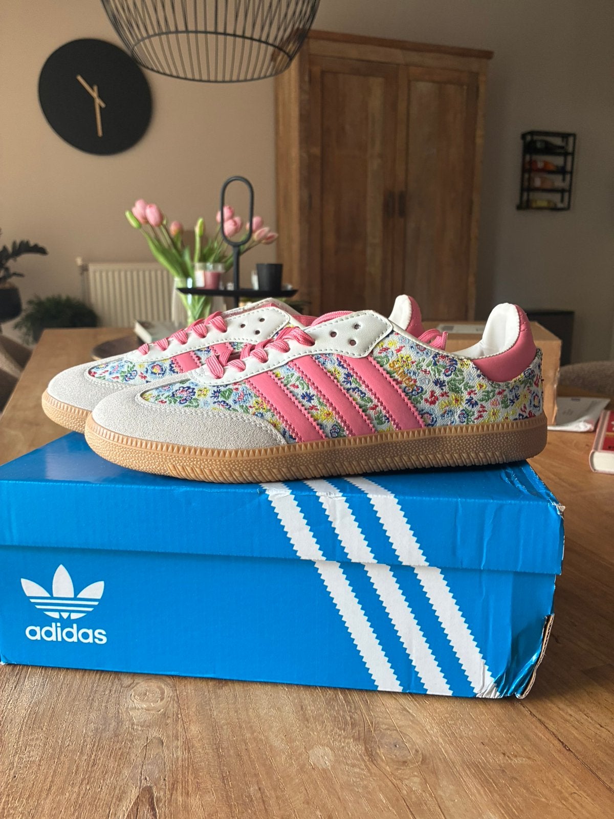 adidas liberty nep!, Ophalen of Verzenden, Zo goed als nieuw, Zwart, Sneakers of Gympen