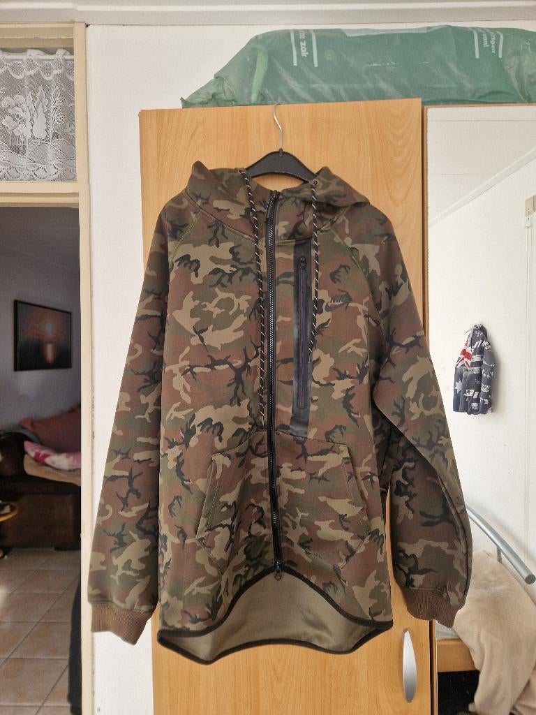 Nike trainingspak camouflage maat m heren, Nike, Ophalen of Verzenden, Zo goed als nieuw, Groen