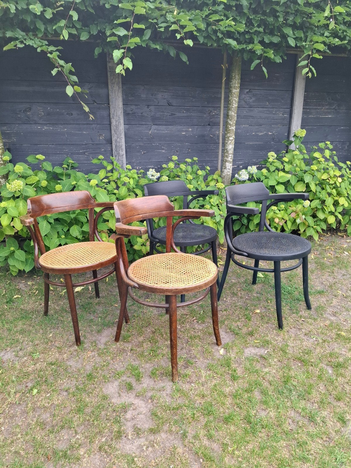 4 bistro stoelen, Ophalen, Zwart, Hout
